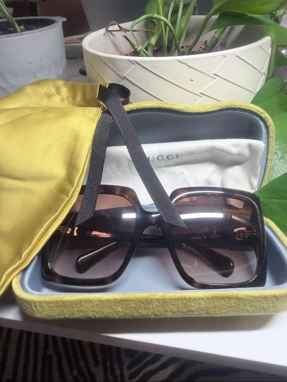 Gucci Oversized Square Tortoiseshell Sunglasses with Brown Gradient Lenses - Picture 5 of 7